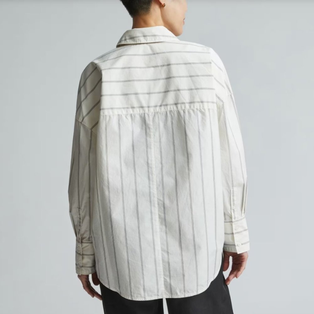 Everlane The Oversized Poplin Button Down Shirt - Picture 4 of 14